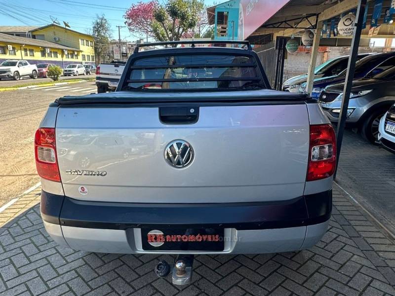 VOLKSWAGEN - SAVEIRO - 2013/2013 - Cinza - R$ 46.900,00