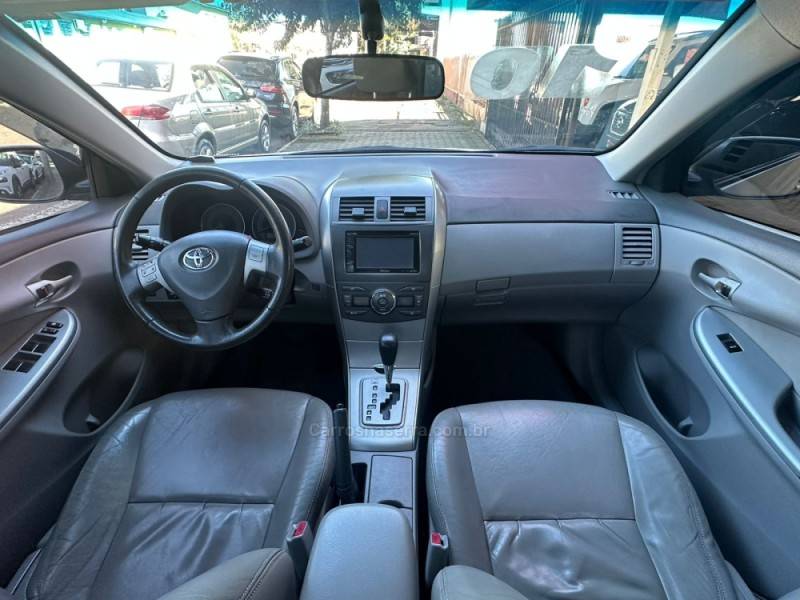 TOYOTA - COROLLA - 2010/2010 - Prata - R$ 59.900,00
