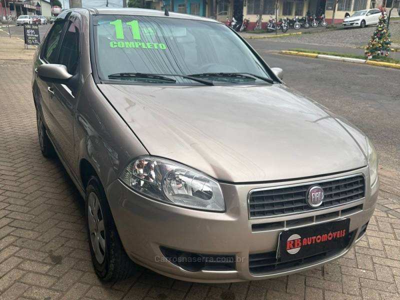 FIAT - SIENA - 2011/2011 - Cinza - R$ 37.900,00