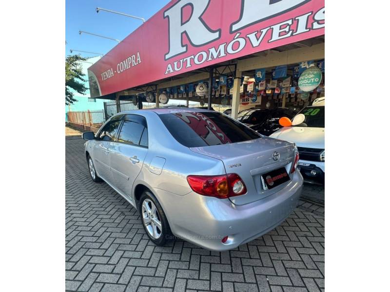 TOYOTA - COROLLA - 2010/2010 - Prata - R$ 59.900,00