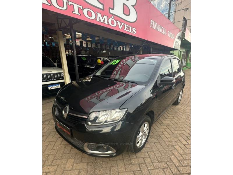 RENAULT - SANDERO - 2015/2015 - Preta - R$ 43.900,00