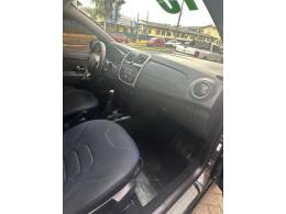 RENAULT - SANDERO - 2015/2015 - Preta - R$ 43.900,00