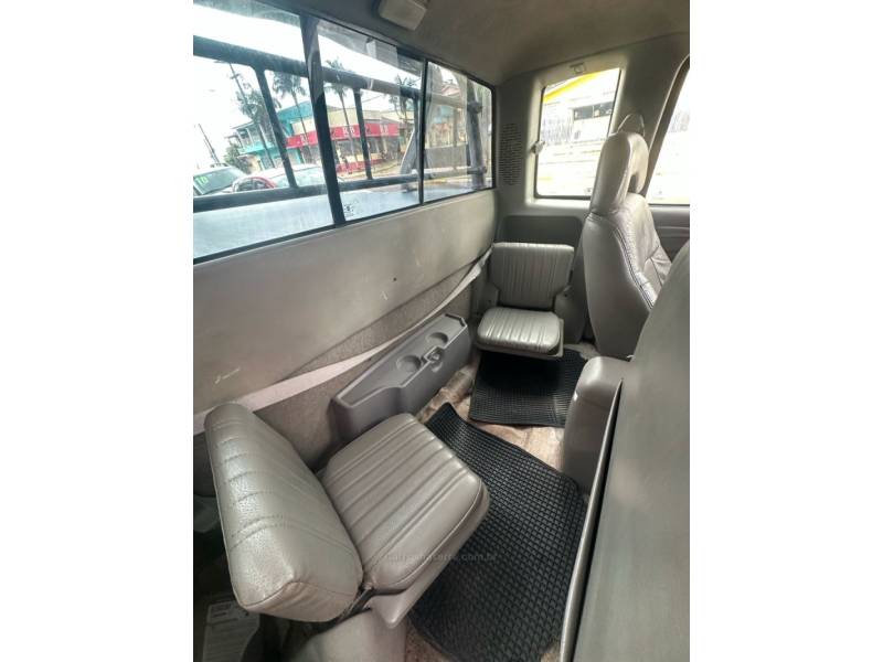 CHEVROLET - S10 - 1996/1996 - Vinho - R$ 29.900,00