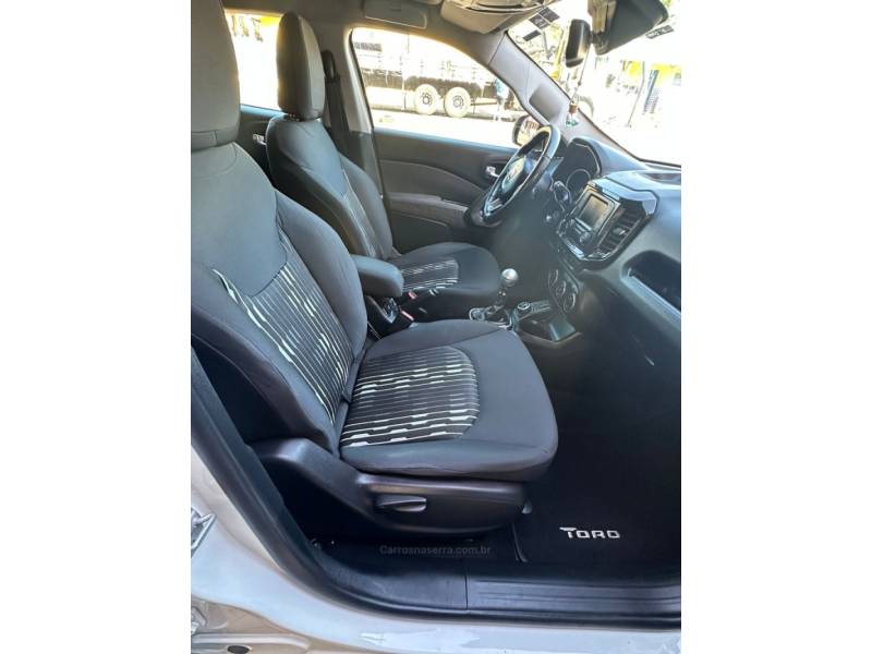 FIAT - TORO - 2017/2017 - Branca - R$ 95.900,00