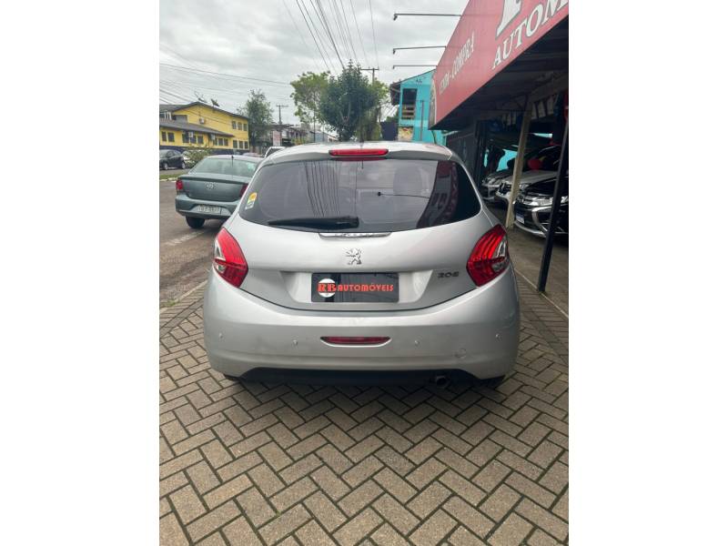 PEUGEOT - 208 - 2014/2014 - Cinza - R$ 38.900,00