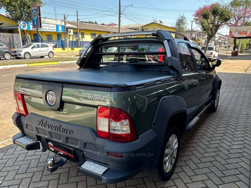 FIAT - STRADA - 2013/2013 - Verde - R$ 57.900,00