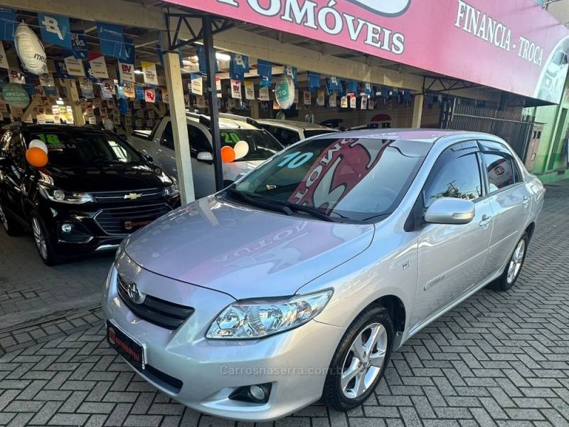 TOYOTA - COROLLA - 2010/2010 - Prata - R$ 59.900,00
