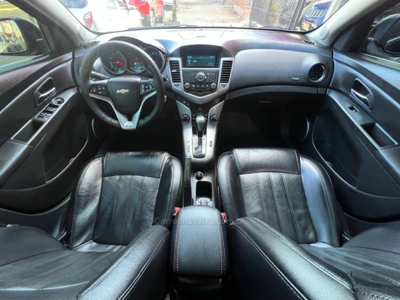 CHEVROLET - CRUZE - 2012/2012 - Preta - R$ 56.900,00