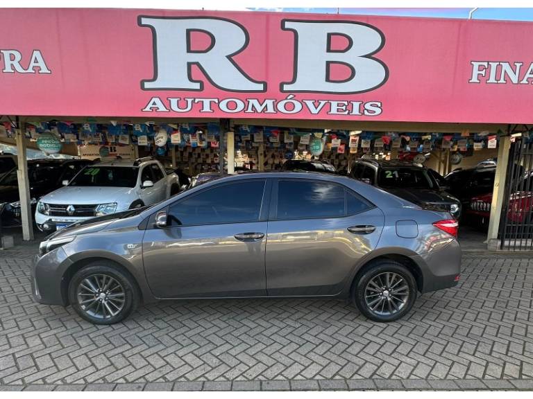 TOYOTA - COROLLA - 2014/2015 - Cinza - R$ 87.900,00