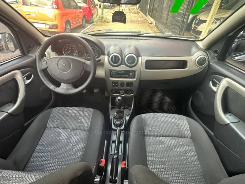 RENAULT - SANDERO - 2011/2011 - Branca - R$ 31.900,00