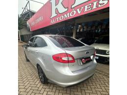 FORD - FIESTA - 2011/2011 - Cinza - R$ 37.900,00