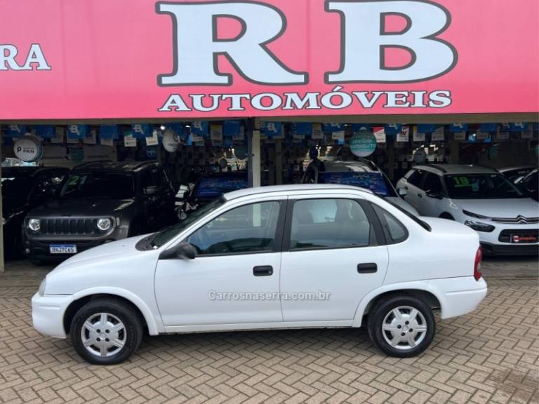 CHEVROLET - CLASSIC - 2010/2010 - Branca - R$ 22.900,00