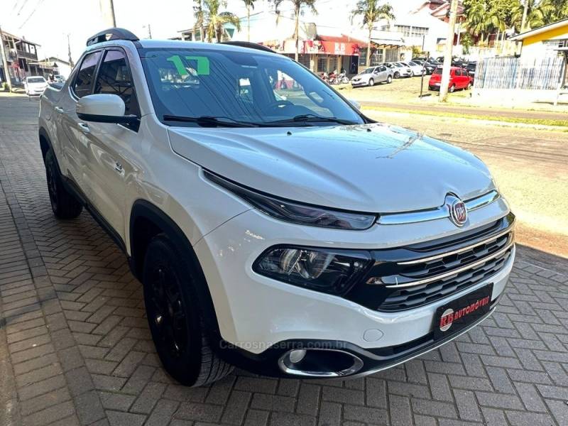 FIAT - TORO - 2017/2017 - Branca - R$ 95.900,00