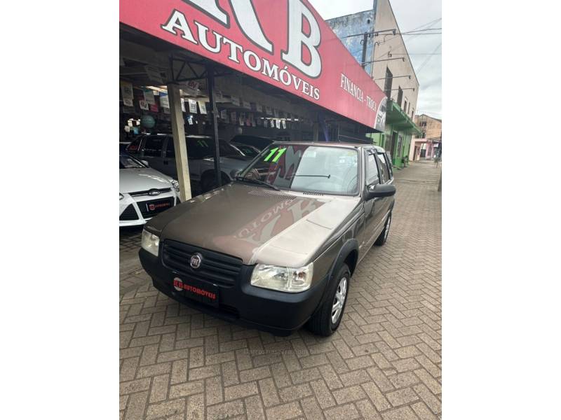 FIAT - UNO - 2010/2011 - Cinza - R$ 27.900,00